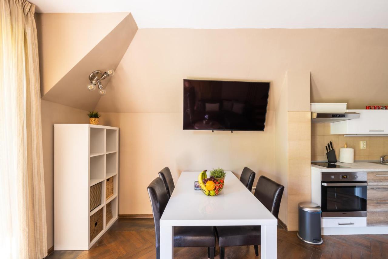 Quiet & Modern Maisonette Varna Buitenkant foto
