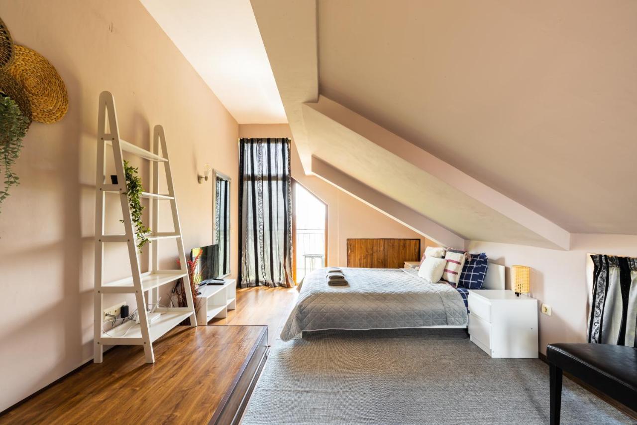 Quiet & Modern Maisonette Varna Buitenkant foto